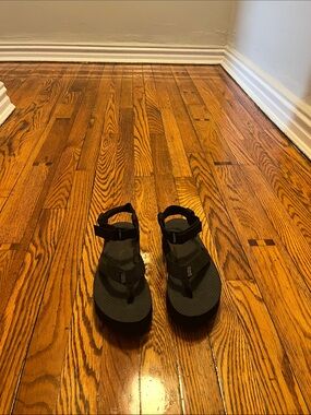 Black Teva Sandals